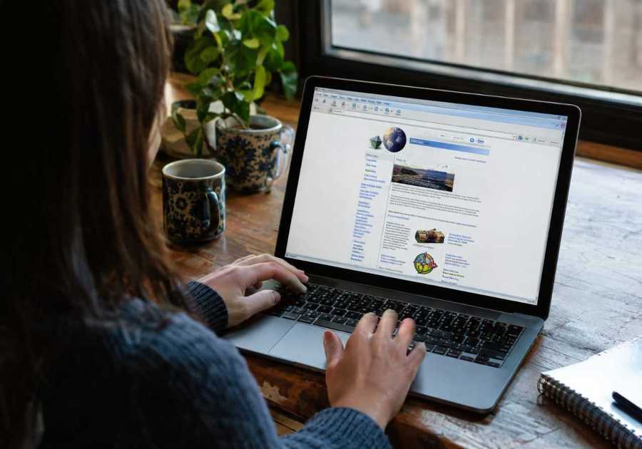 Firefox Wants You to Remember the Internet Before Everyone Was Watching